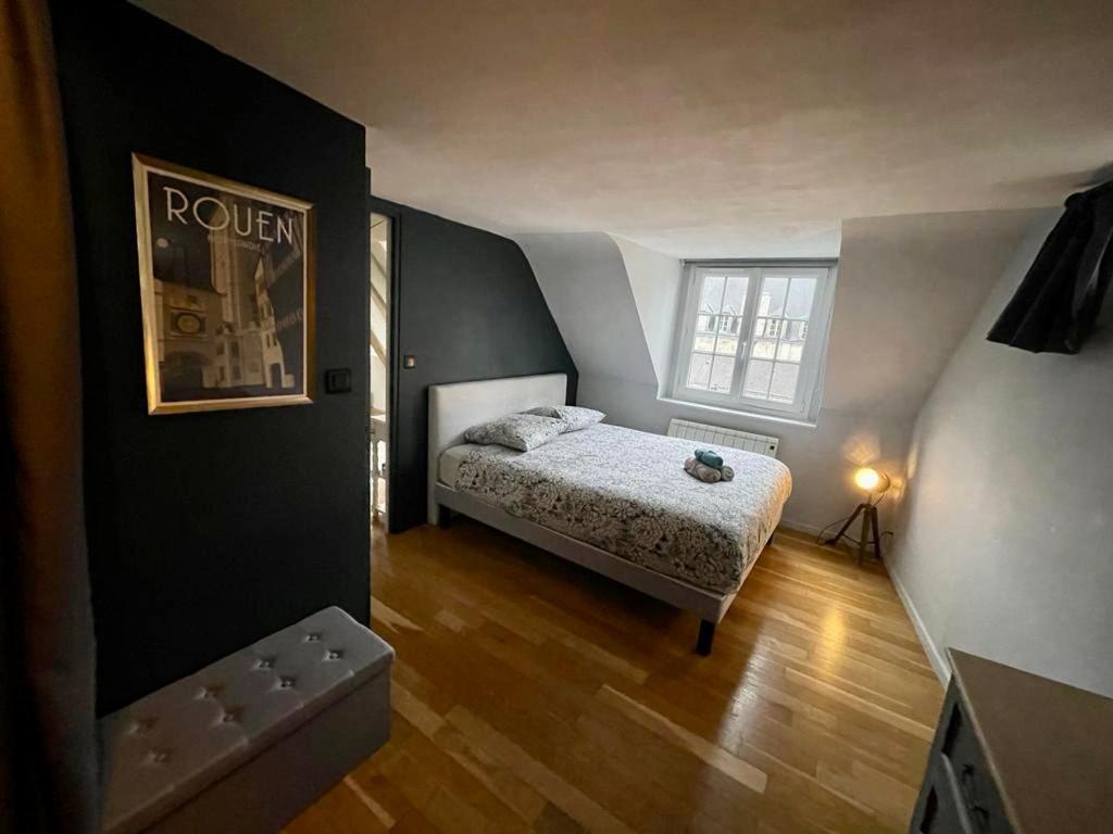 Sous Les Clochers De Rouen - Spacieux Logement Esterno foto